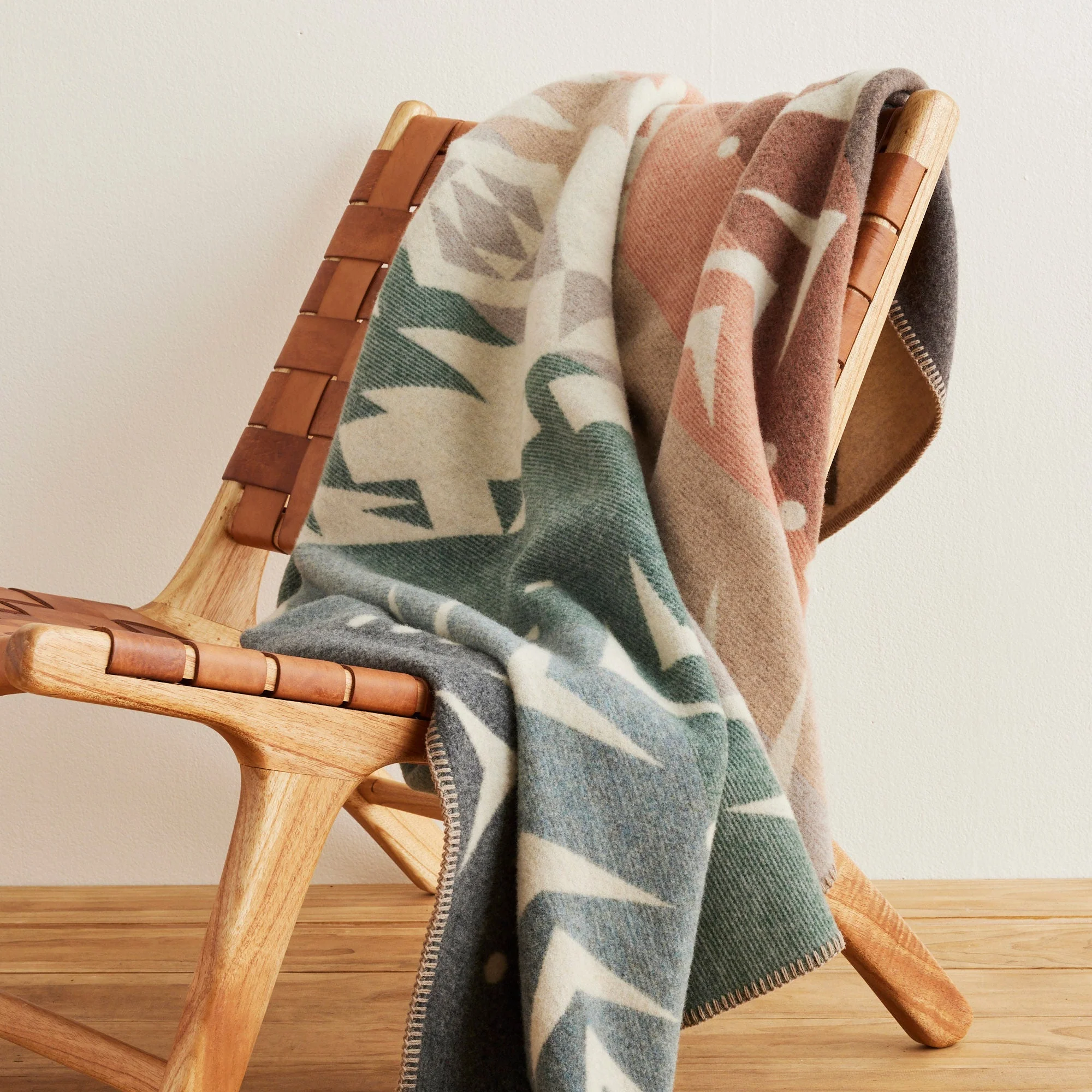Jacquard Blanket - Agate Beach - Image 5